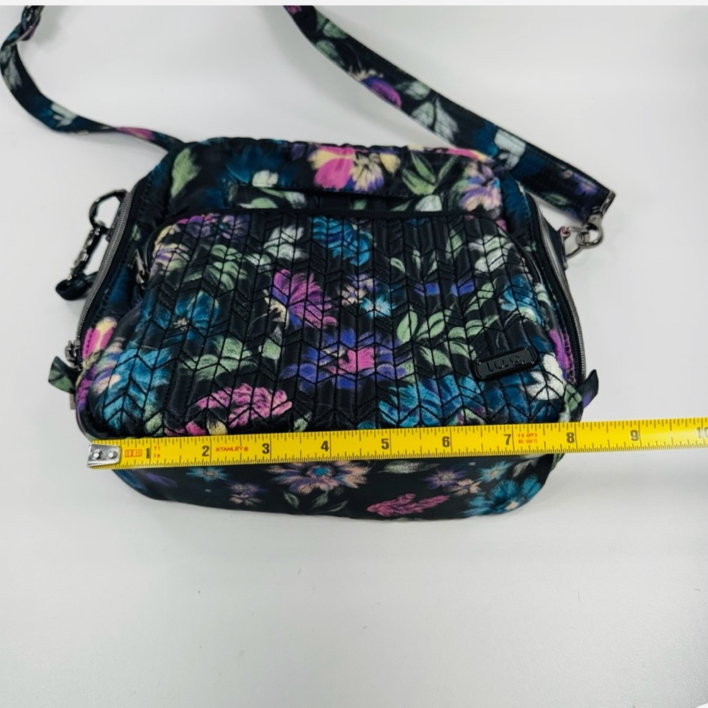 LUG Ranger Crossbody Shoulder Bag Bloom Black Floral Quilted - Picture 10 of 14